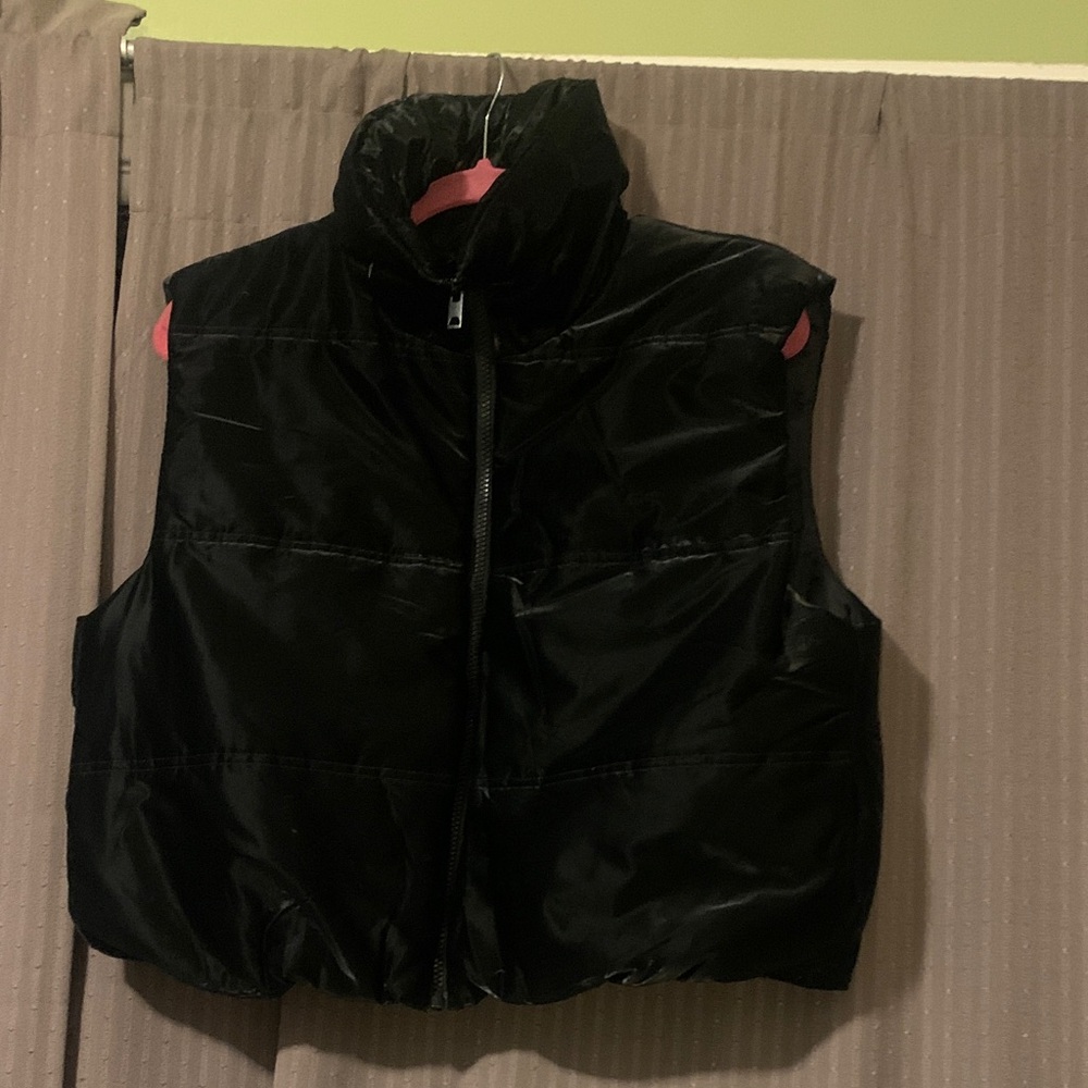 Wild Fable Black Shiny Textured Puffer Vest M